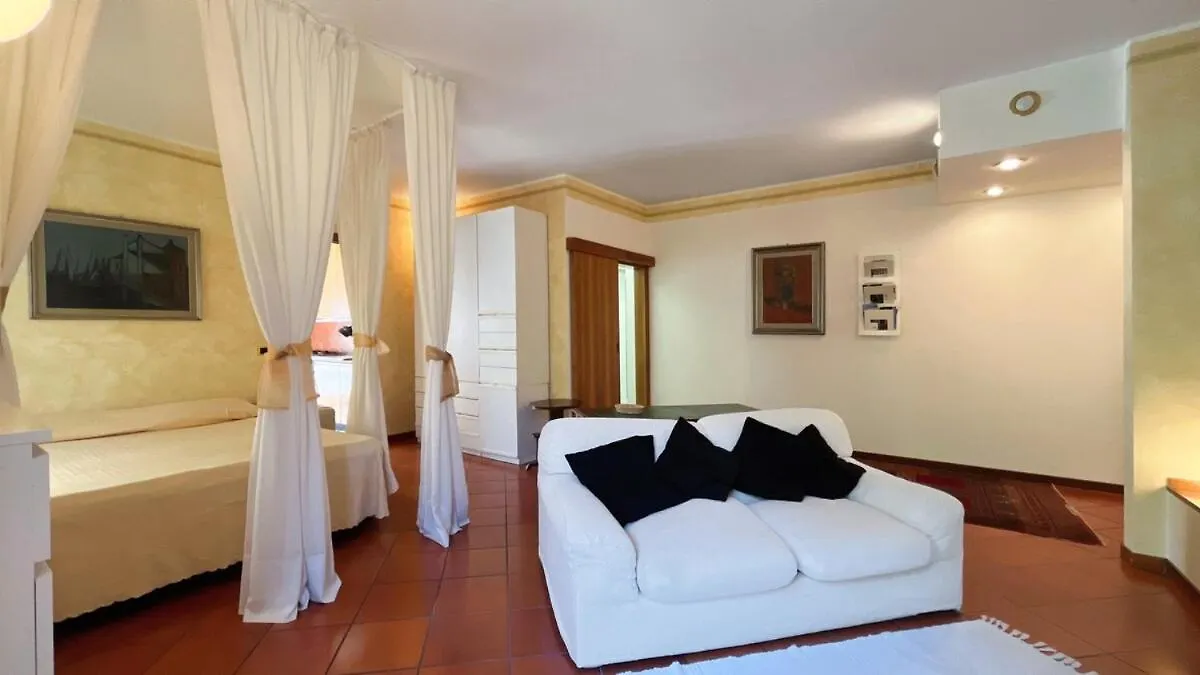 Welcome House - Affitti Brevi Italia Lecco 0*,  Italien